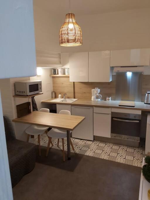 Au Coeur De Rouen - Studio Cosy, Calme, Proche Gare Apartment Bagian luar foto